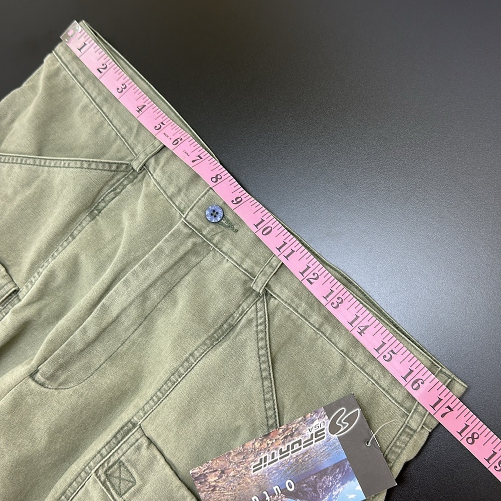 Sportif Olive Flat Iron Cotton Canvas Cargo Shorts 34
Y2K Outdoor Hiking… - Picture 3 of 15